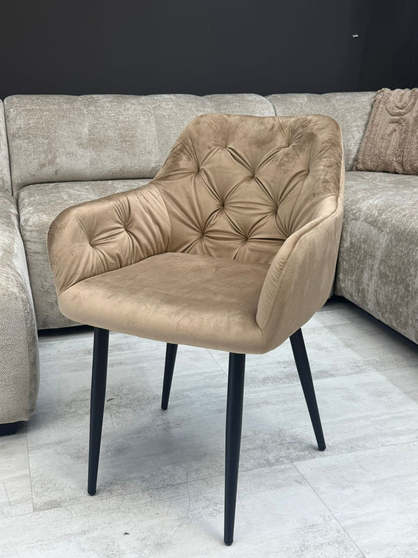 Lot de 2 chaises capitonnées taupe – Assise anti-tache, pieds métal noir
