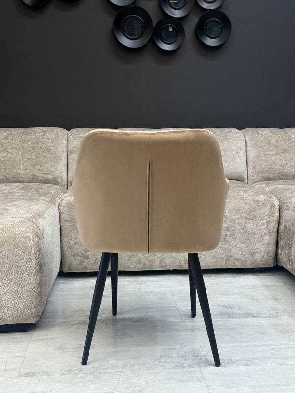 Lot de 2 chaises capitonnées taupe – Assise anti-tache, pieds métal noir